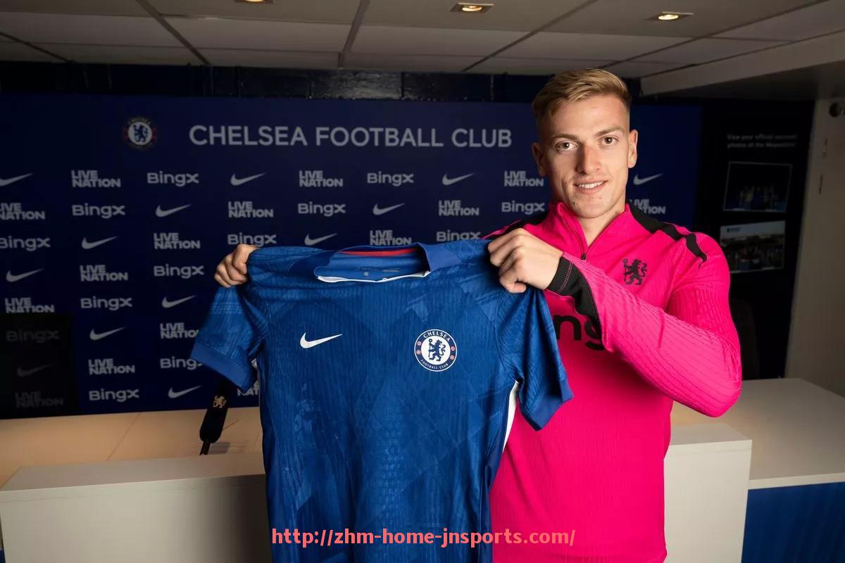 江南综合体育-韩国小将签约德甲球队开启旅欧生涯