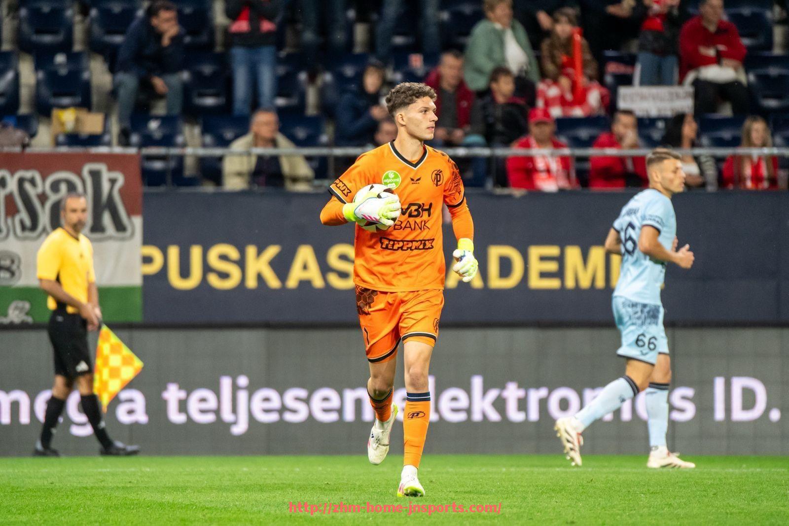 江南综合体育-世俱杯官方账号互动数据表现与粉丝增长策略